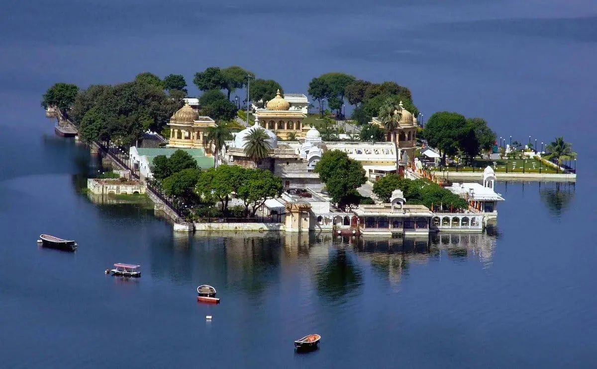 Aerial view of Jag Mandir island palace surrounded by Lake Pichola